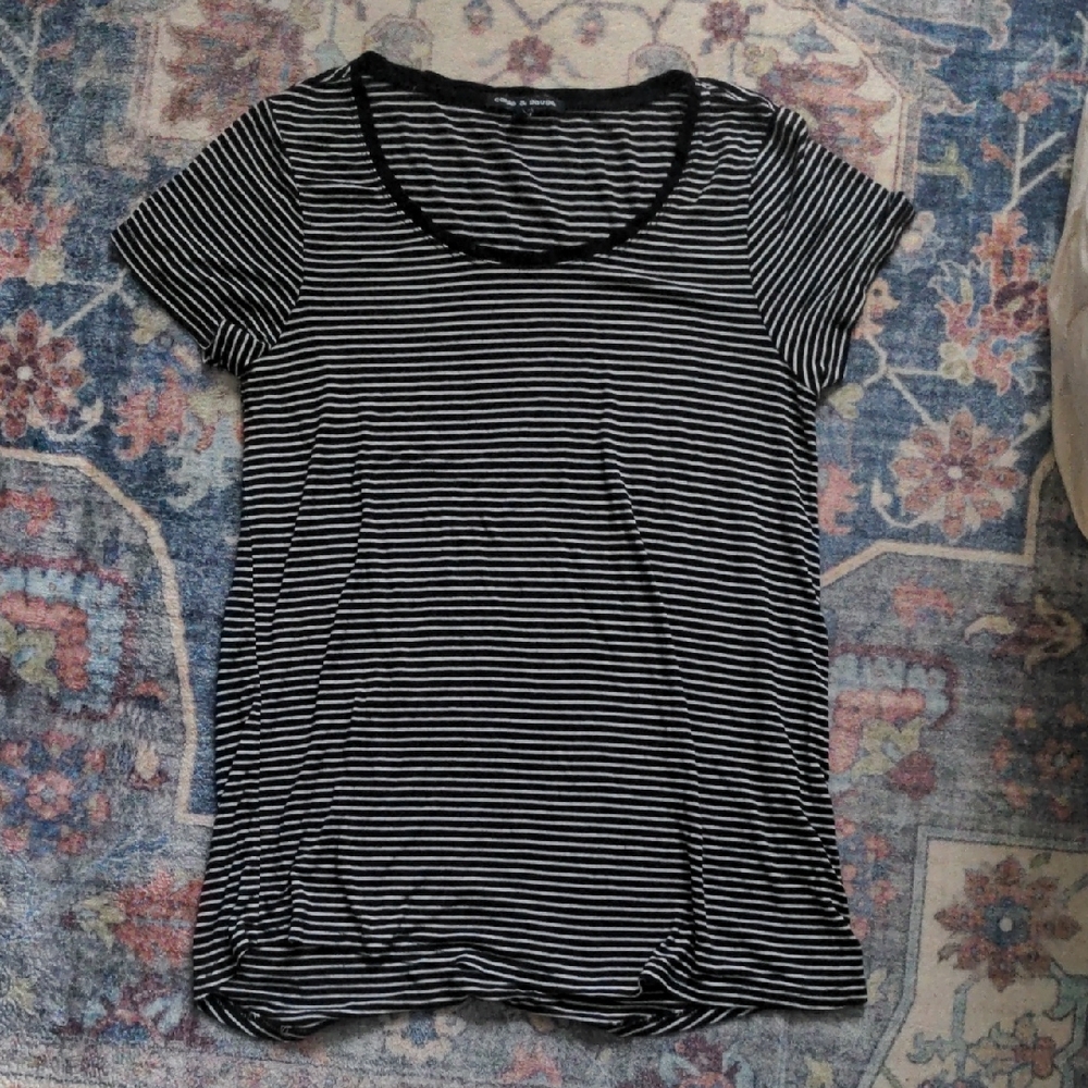 Cable & Gauge Black and Gray Fitted Short Sleeve T-Shirt